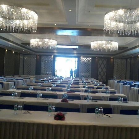 Grand Notting Hills Hotel And Resorts Új-Delhi Kültér fotó