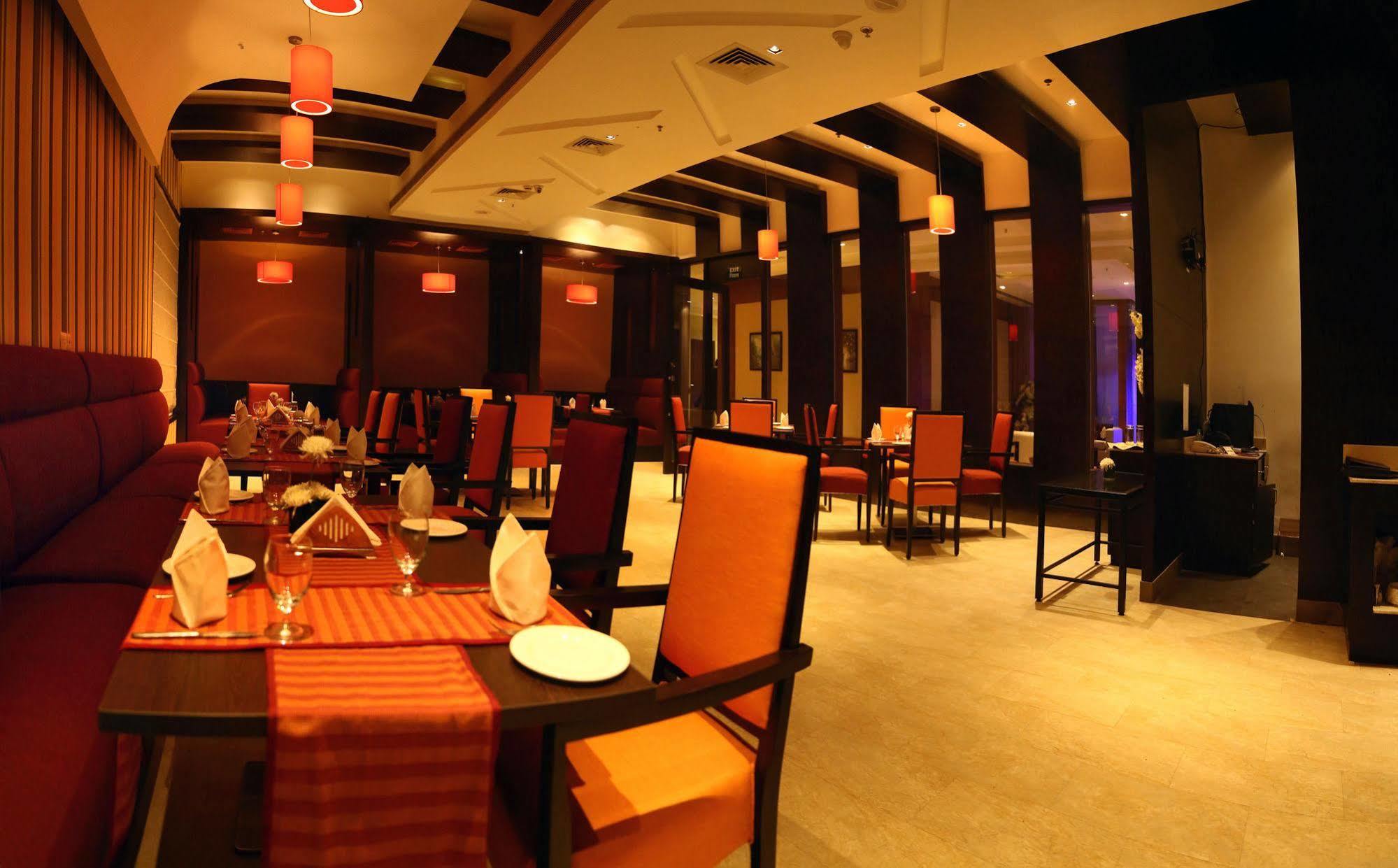 Grand Notting Hills Hotel And Resorts Új-Delhi Kültér fotó