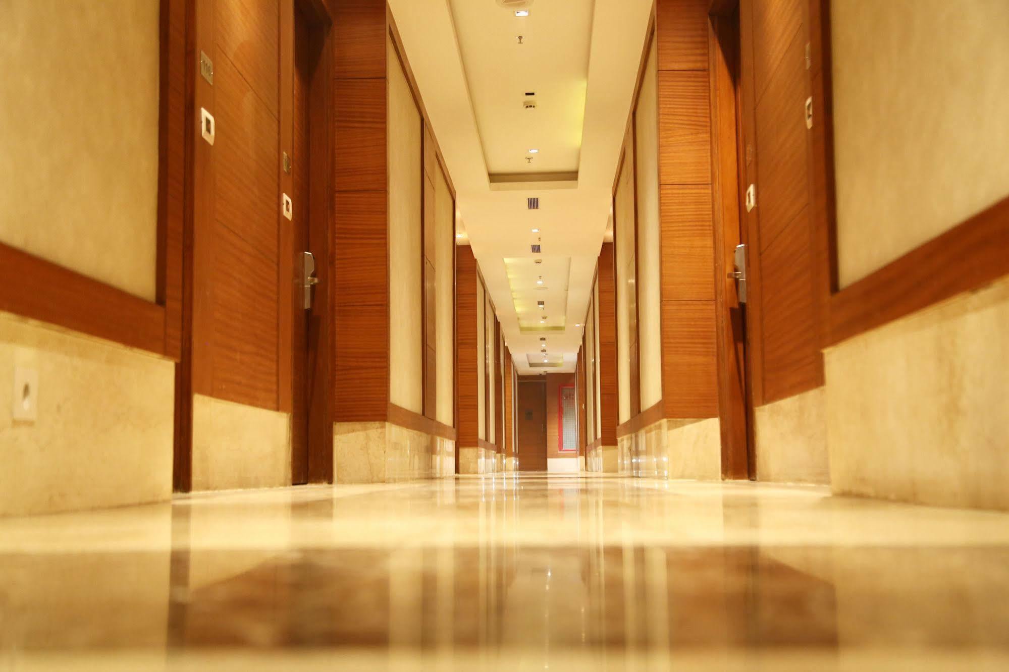 Grand Notting Hills Hotel And Resorts Új-Delhi Kültér fotó