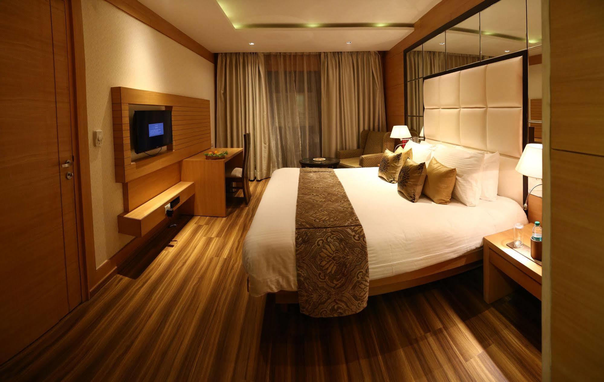 Grand Notting Hills Hotel And Resorts Új-Delhi Kültér fotó