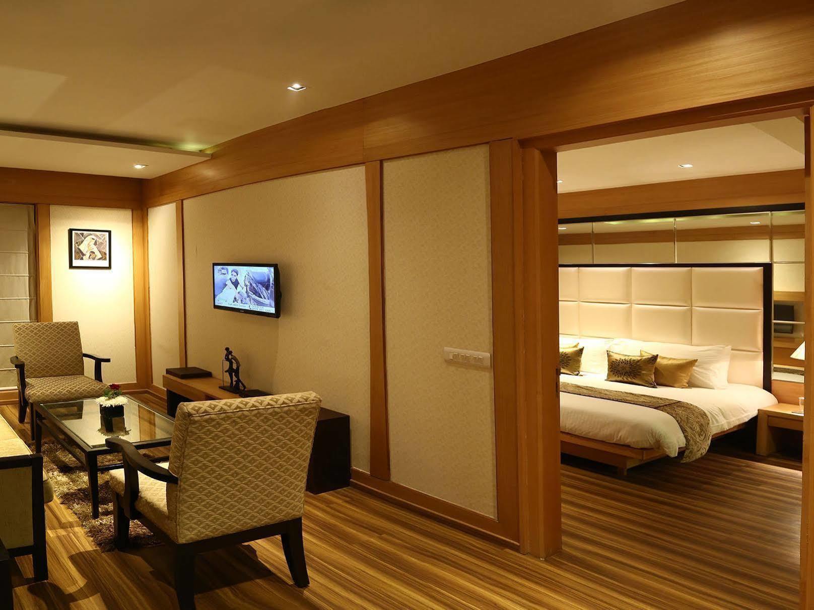 Grand Notting Hills Hotel And Resorts Új-Delhi Kültér fotó
